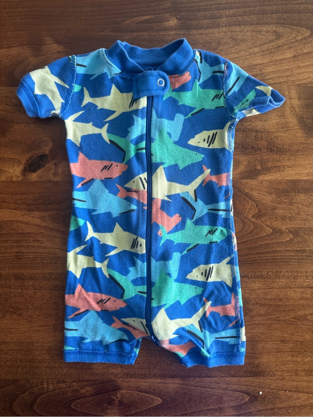 Hannah Andersson Blue Shark Shorts Zipper Romper Sleeper Pajamas 6-12 Months